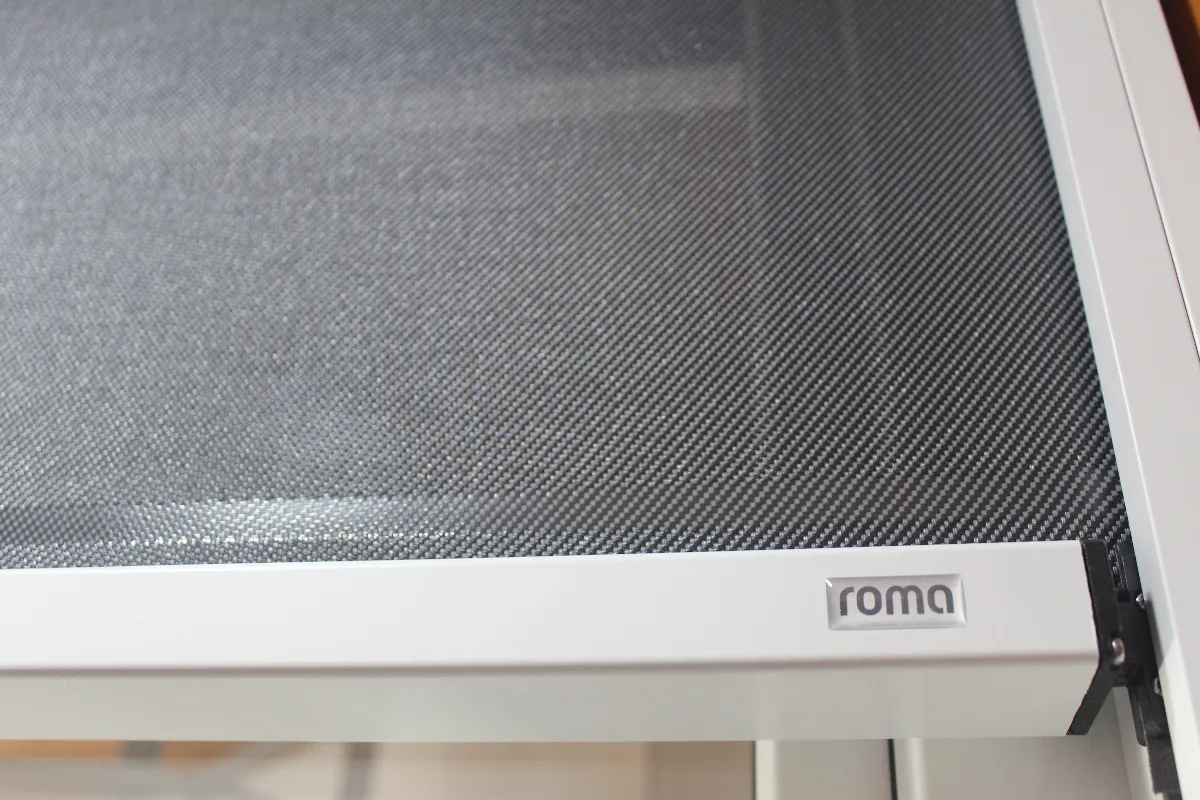 Textilscreen von ROMA im Detail